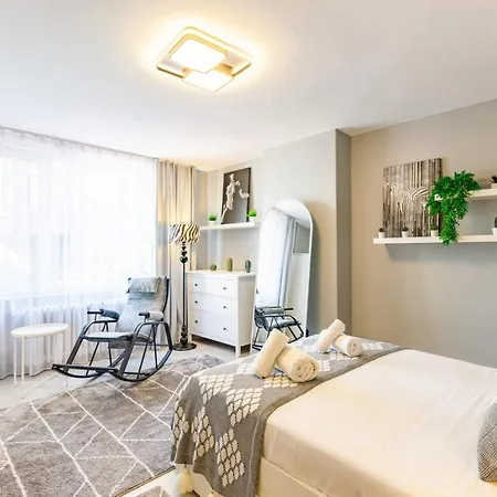 Flat With Excellent Location In Nisantasi Estambul