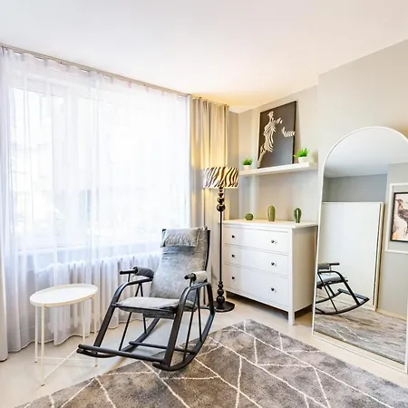 Flat With Excellent Location In Nisantasi *