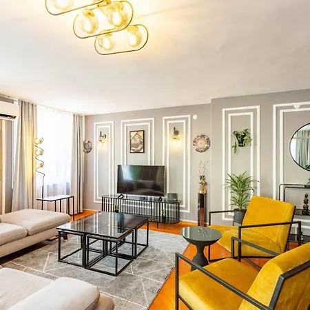 Flat With Excellent Location In Nisantasi Apartment Istanbul