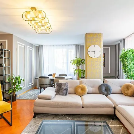 Appartement Flat With Excellent Location In Nisantasi