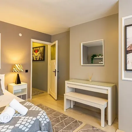 شقة Flat With Excellent Location In Nisantasi اسطنبول
